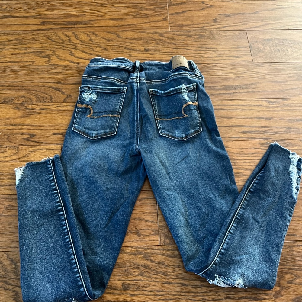 American Eagle Distressed Jeggings - Picture 2 of 6
